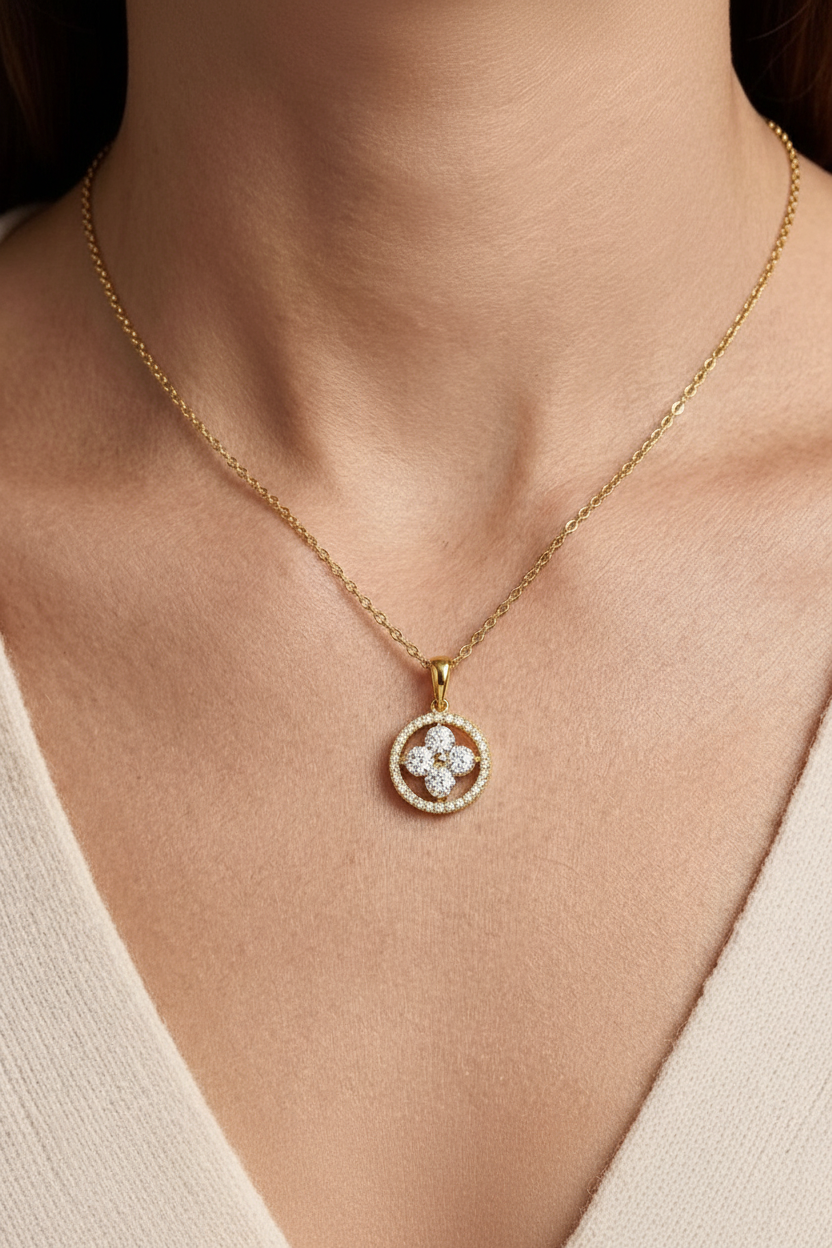 Fortuna Clover Embrasse Diamond Necklace