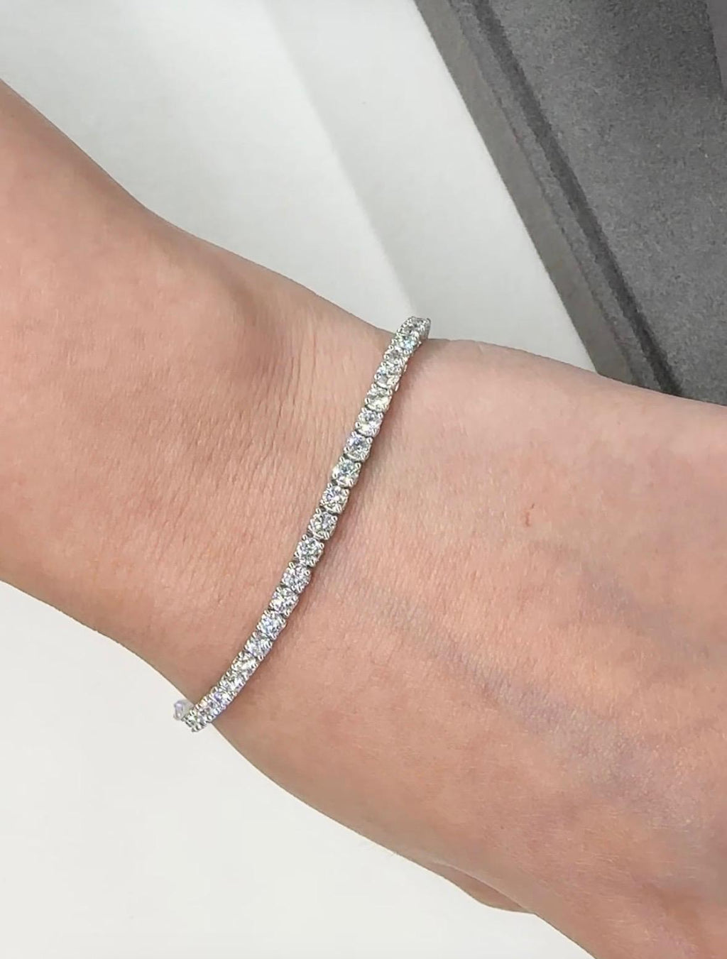 Eternelle Classic Diamond Tennis Bracelet
